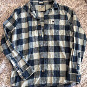 Men’s Abercrombie & Fitch Large Plaid Flannel Blue Collared Muscle Fit Button Up